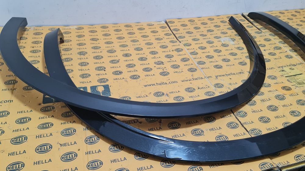 Bandou ornament overfender aripa stanga fata spate Maserati  Grecale 670