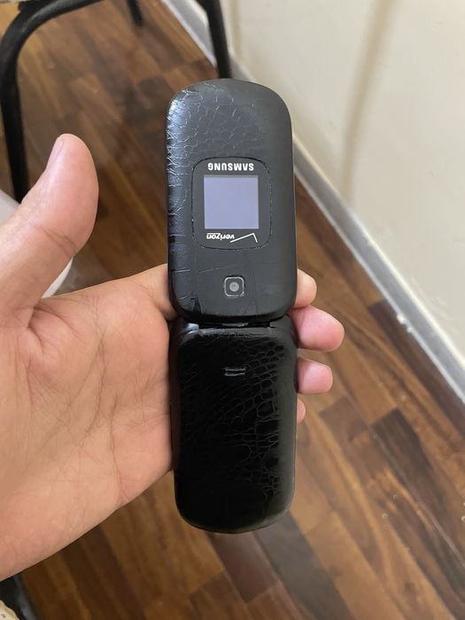 Samsung Verizon gusto 2  sotiladi arzon