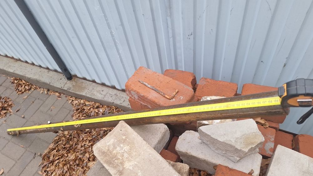 Продам труба 2х метровй новый размер 50 Где-то 20шт есть