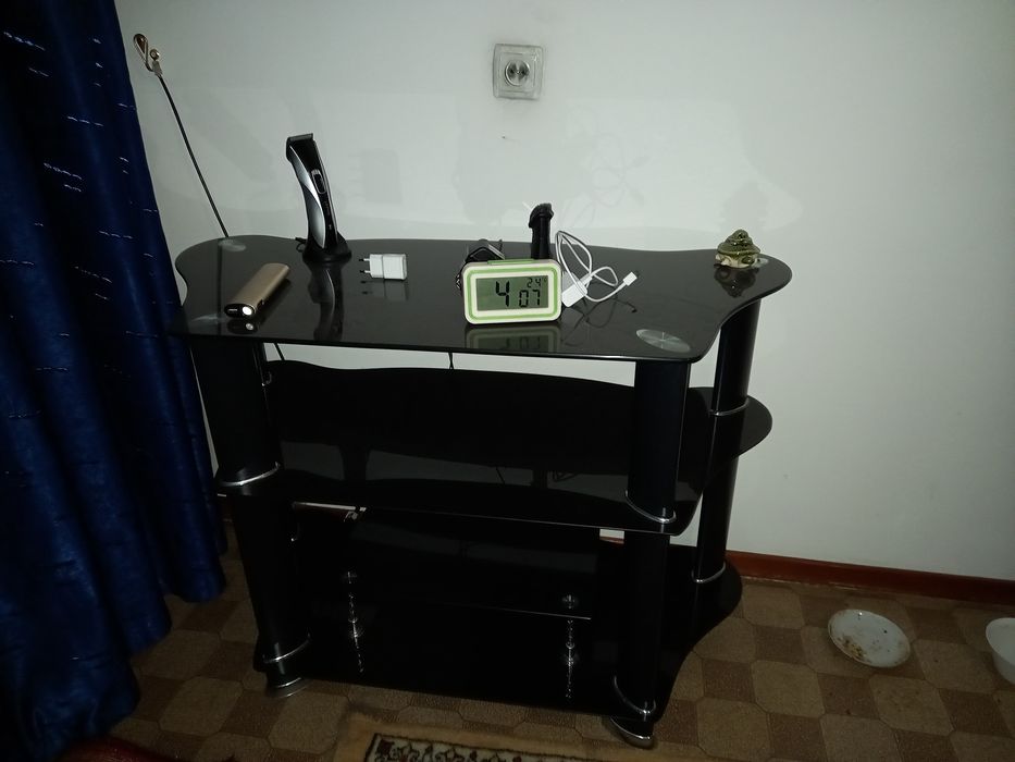 Подставка под ТВ