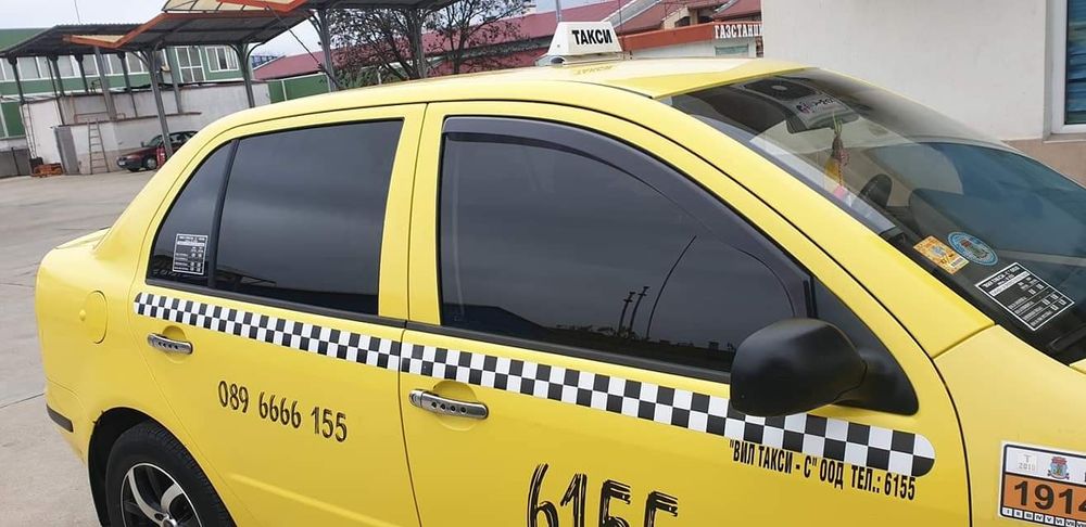 Затъмняване на авто стъкла,стопове,външен и вътрешен монтаж на фолио