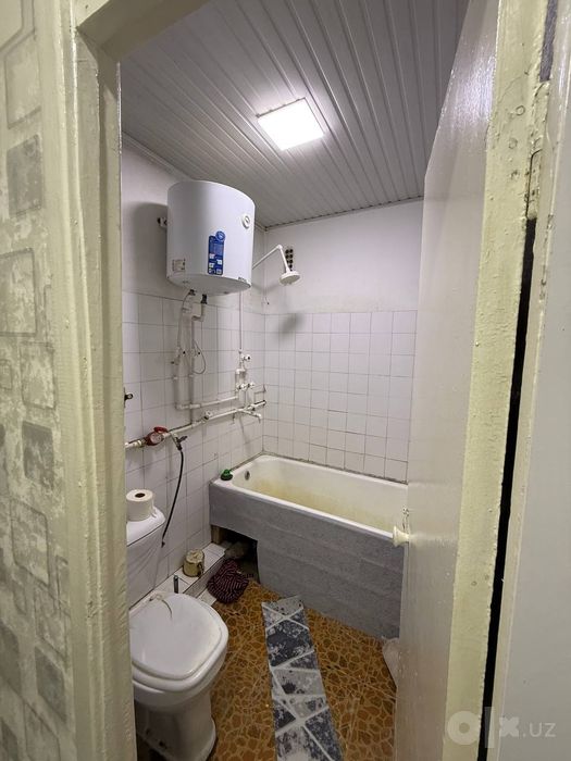 Zudlik bilan fargona shaxar frunze masifda 2xonali kv ijaraga beriladi