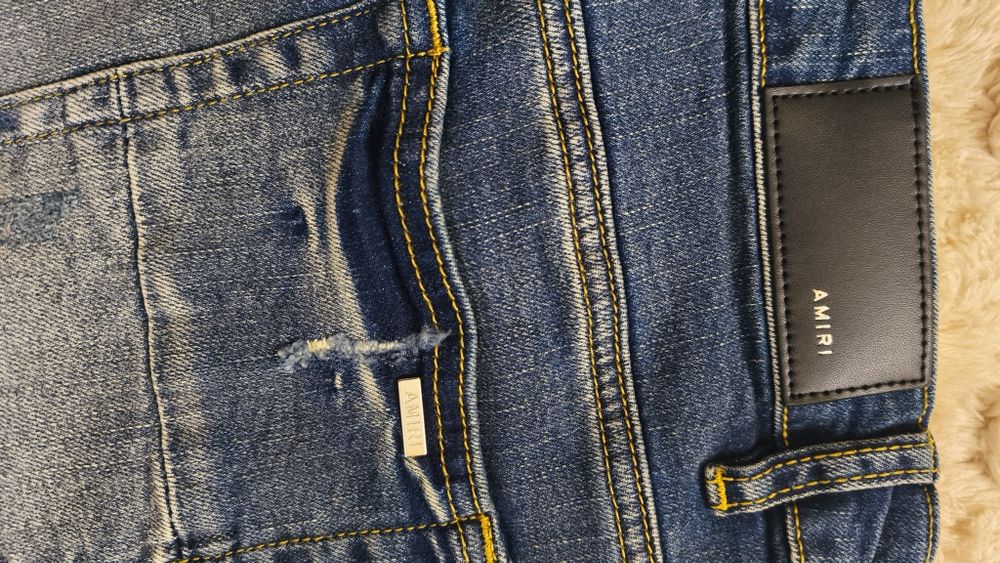 Amiri Slim Fit Jeans