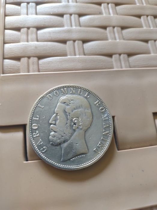 Vând moneda 5 lei 1881