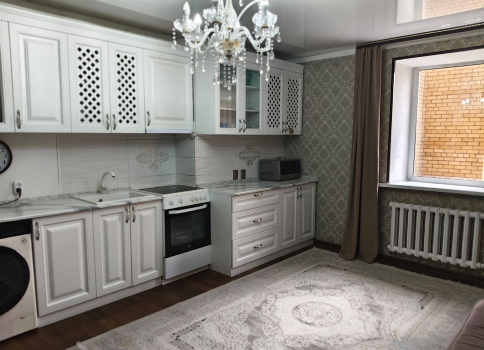 Продается -4 комнатная квартира