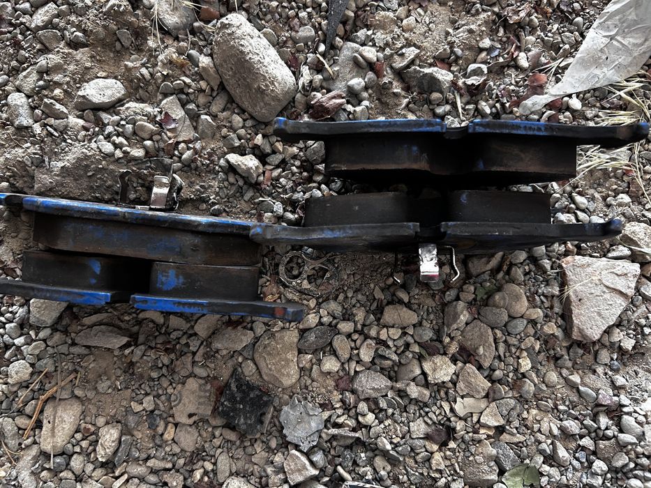 Е34 тормозной диск пердний и колодка перед зад