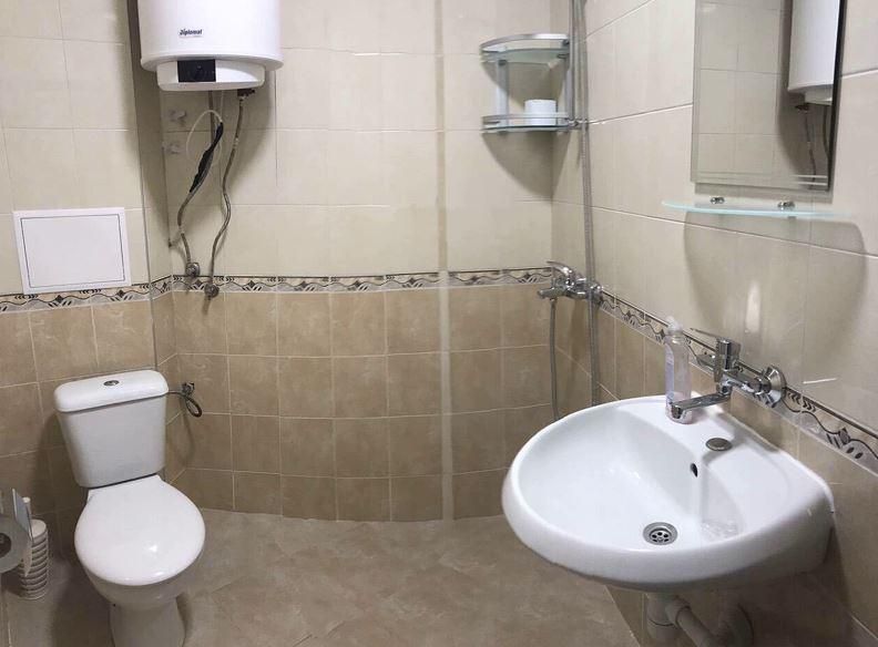 Дава се под наем Тристаен апартамент в Бургас, Меден рудник - зона Б - 92 кв.м за 382.5 € - Снимка #6