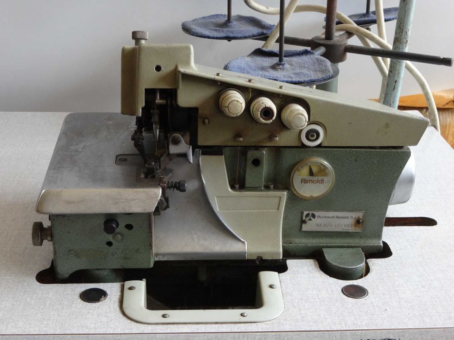 Шевна машина – 3 конечен оверлог  Rimoldi