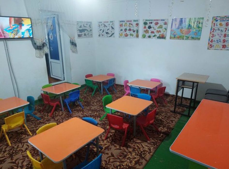 Hovli tayyor biznesi bilan sotiladi.