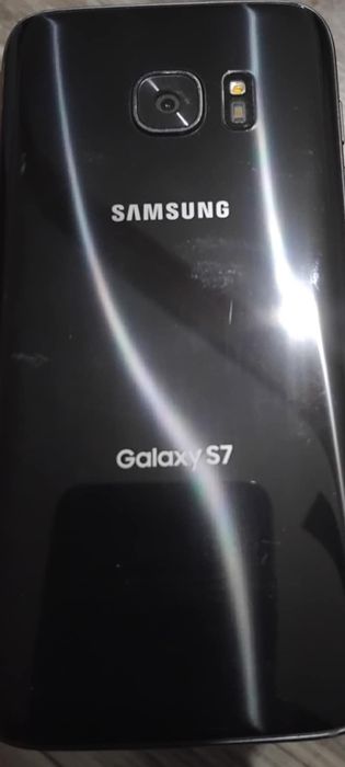 Продавам Самсунг  S7