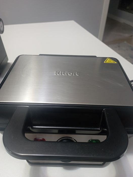 Вафельница Ketfort