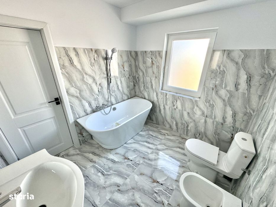 5 camere!Dorm jos!CANALIZARE!Incalz in pard!Vila Valea Lupului - Rediu