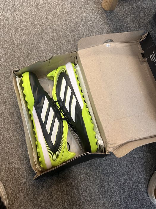 Сороконожки Adidas Copa Pure |||