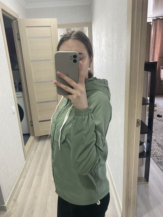 Продам ветровку