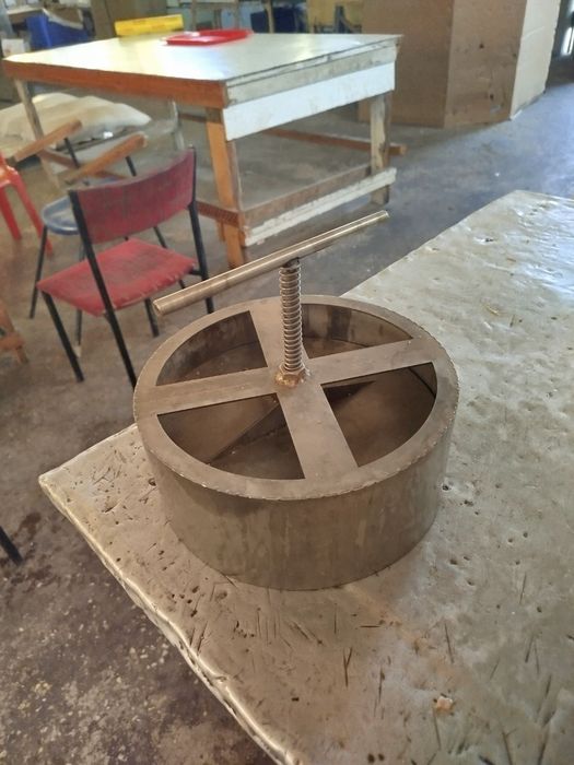 Duxofka sotiladi Non pishirishga moljallangan