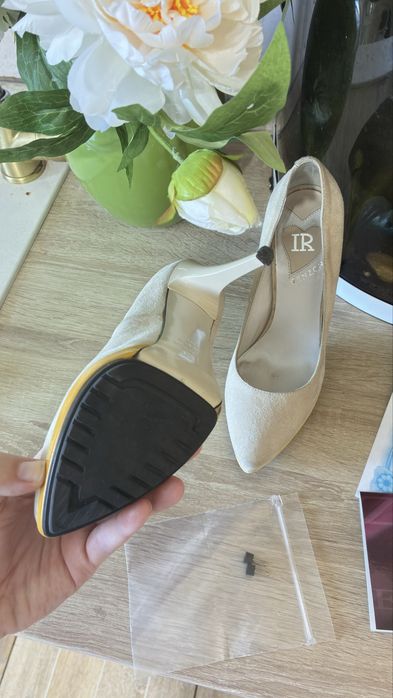 Продам итальянские туфли