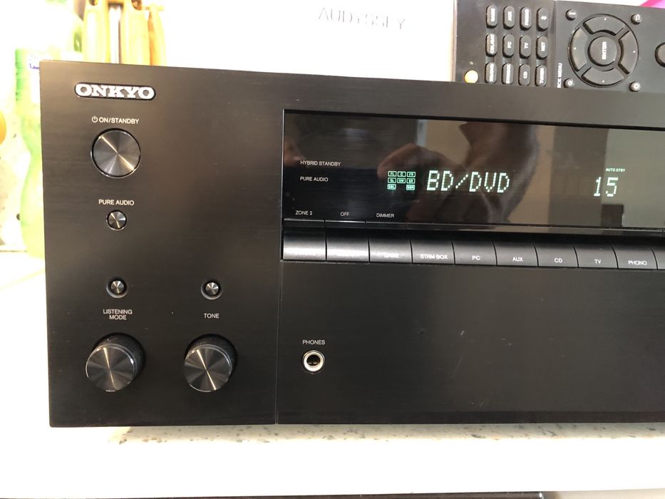 Onkyo TX-NR656 Bluetooth Wi-Fi