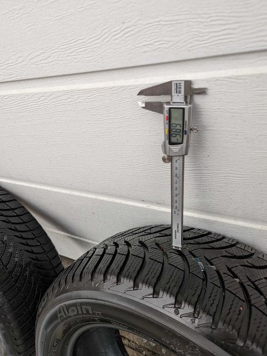 Michelin Alpin 205/55/16 6.8mm