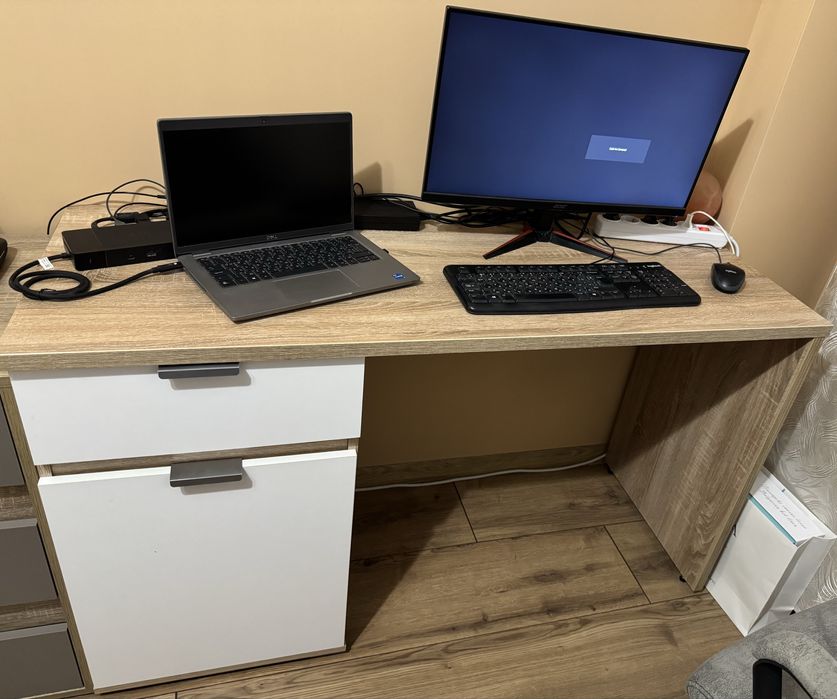 Офис бюро 130 х 50см