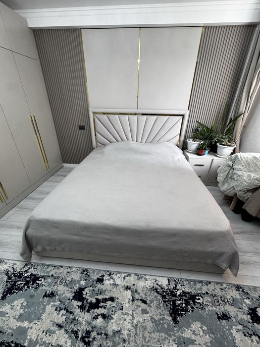 Диван сатылады матраспен