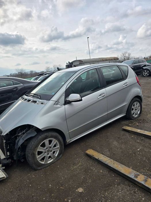 **САМО НА ЧАСТИ***  Mercedes А 180 CDI, Ръчни скорости, W169