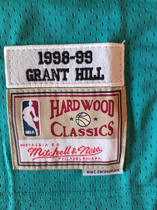 Maiou de baschet cu Grant Hill (disponibil)