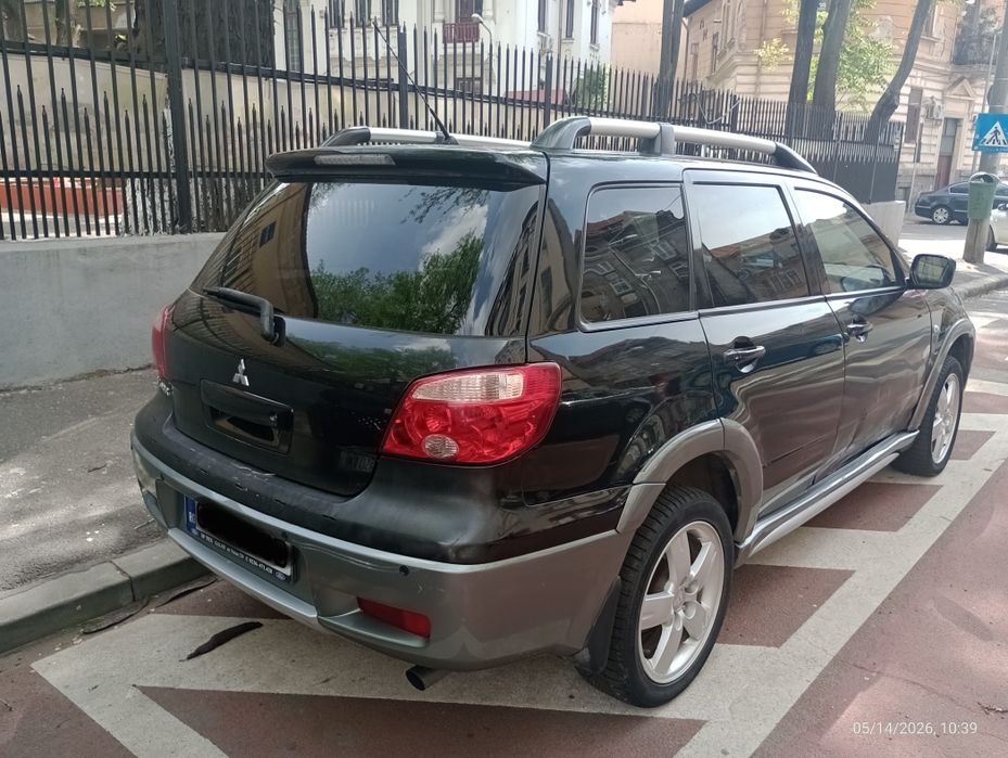 Mitsubishi Outlander 4x4 cu doar 151.000km, in stare foarte buna!