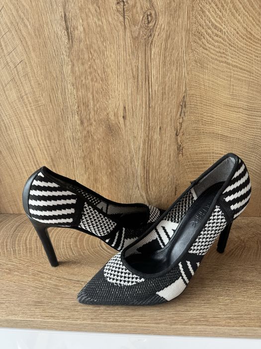 Дамски обувки на ток