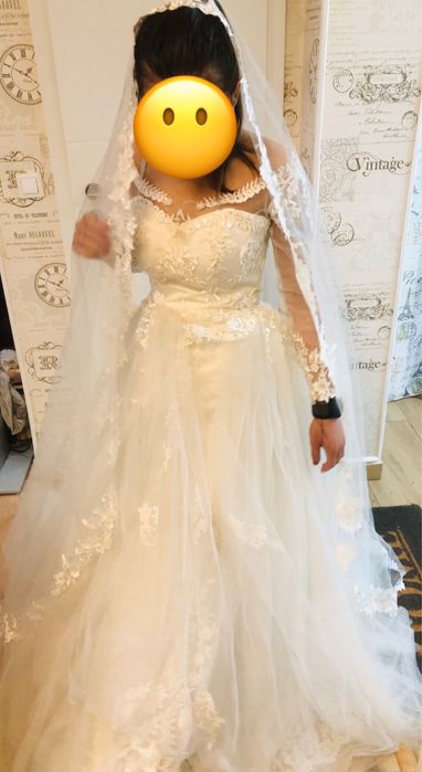 Vând rochie de mireasa tip sirena