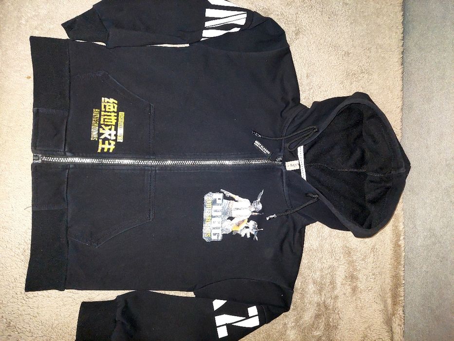 Продам школьную кофту  от 6-10лет