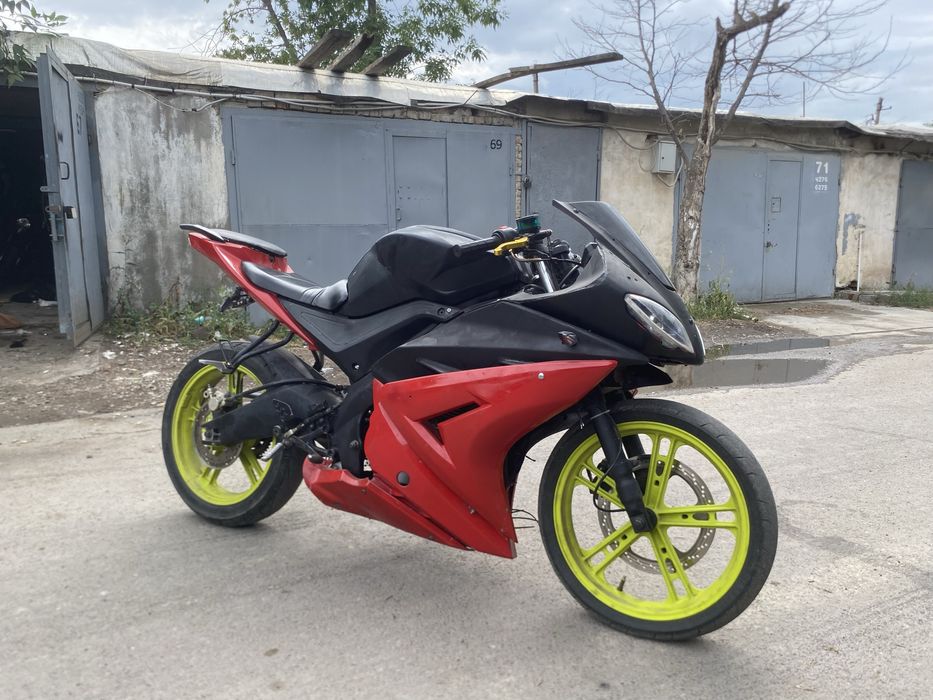 Yamaha r1 250 kub