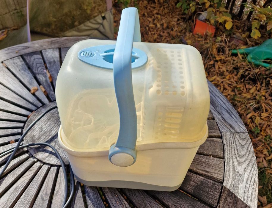 Aparat sterilizat biberoane Chicco