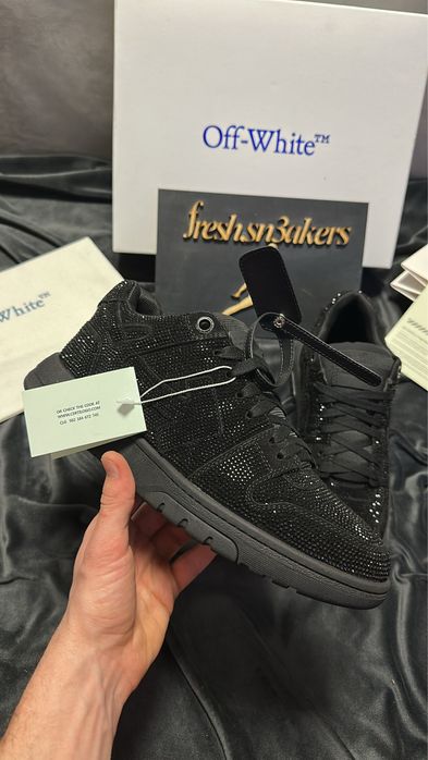 Off White Out Of Office Black Diamonds (size 43)