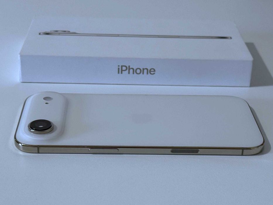 Бартер! Гаранция! iPhone ( 17 ) Air Light Gold (Златен) 100% Батерия.
