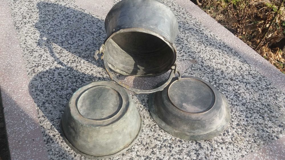 Медни, старинни съдове