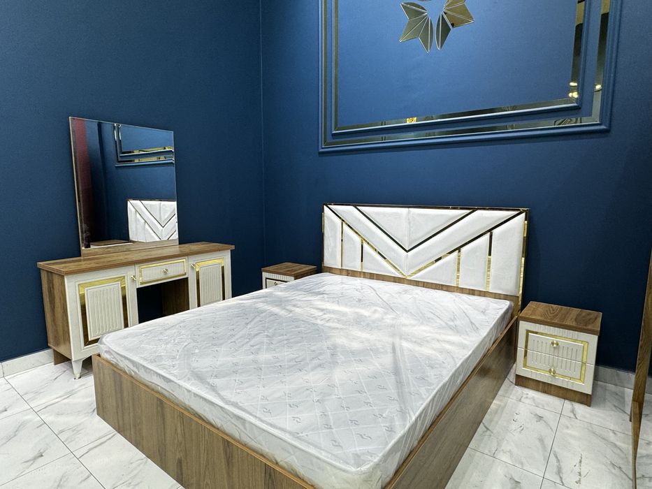 Спальный гарнитур неоклассика