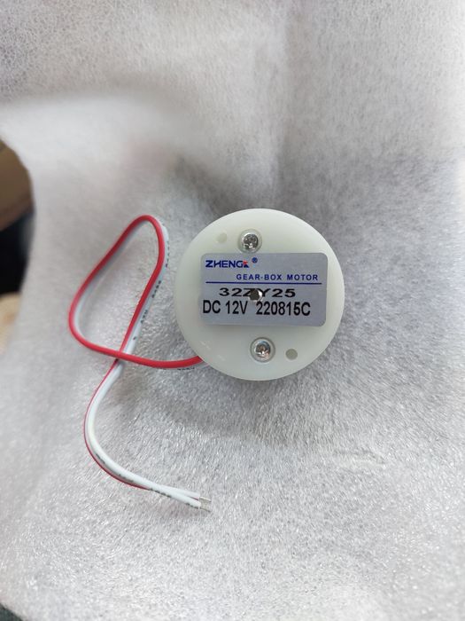 Моторчик сервопривода на элекростабелизатор напряжения