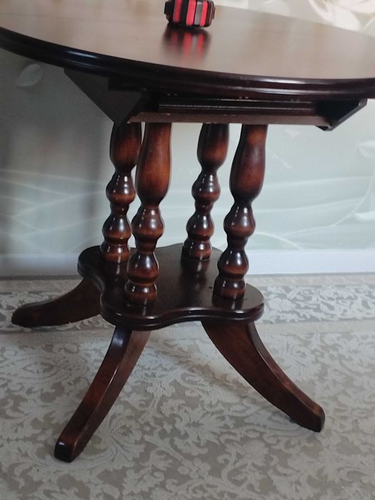 Продам круглый стол