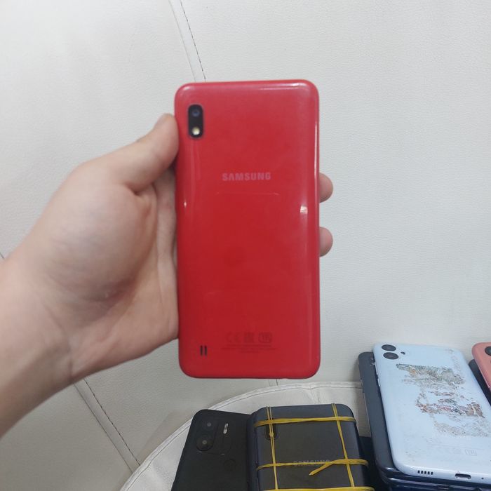 На продаже телефоны с 15 тысяч начинается