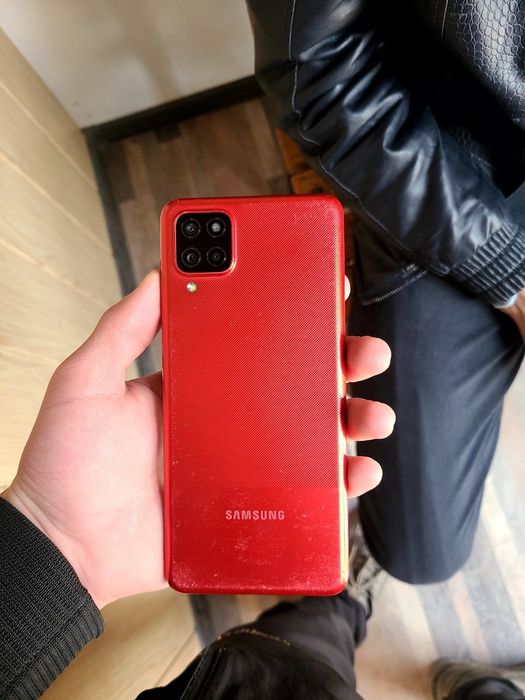 Samsung A12 srocna