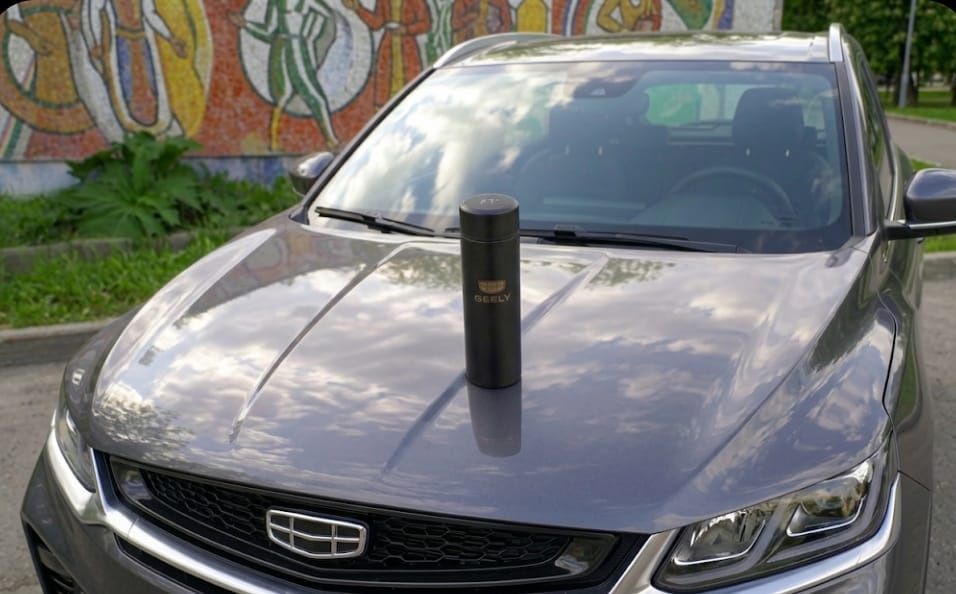 Термо кружка с индикацией температуры.