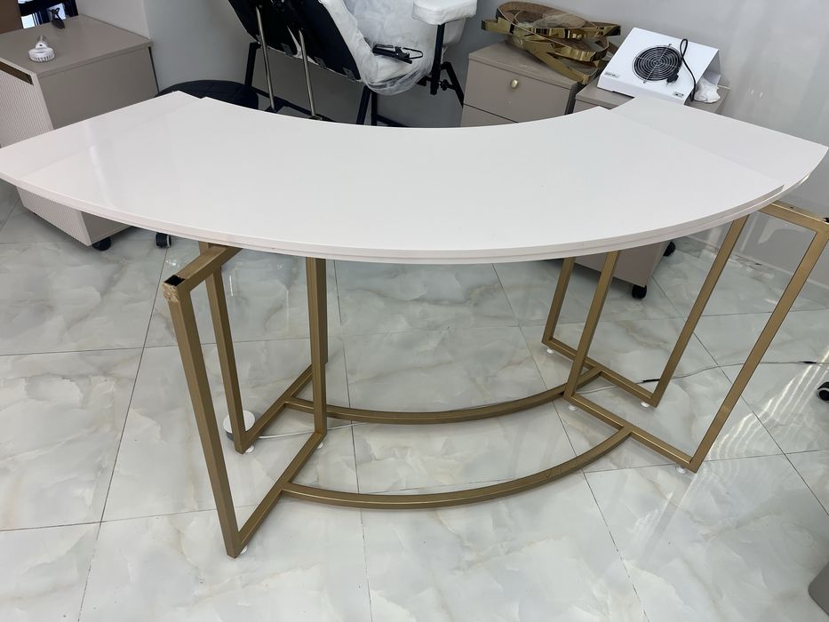 Стол для маникюра