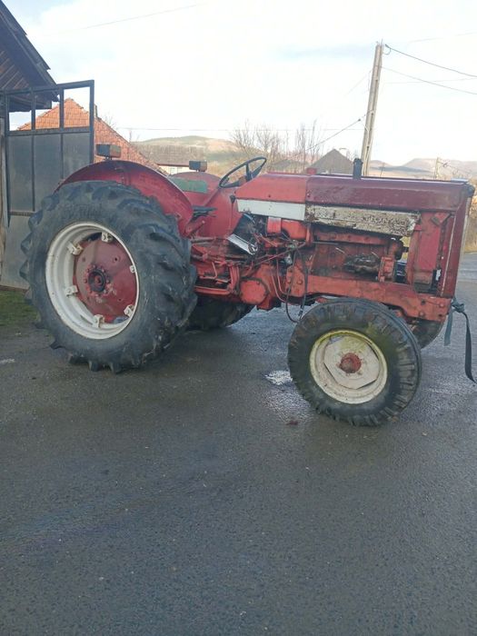Tractor de vanzare