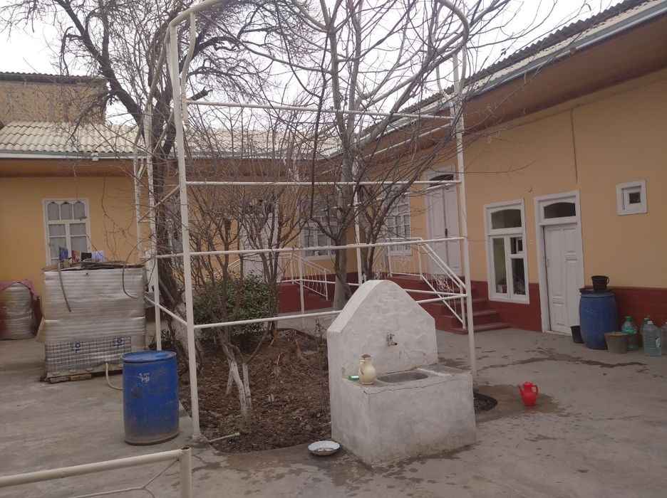 Xovli sotiladi Narxini kelishamz