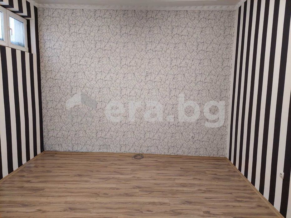 Дава се под наем Офис в Варна, Център - 75 кв.м за 700 € - Снимка #5