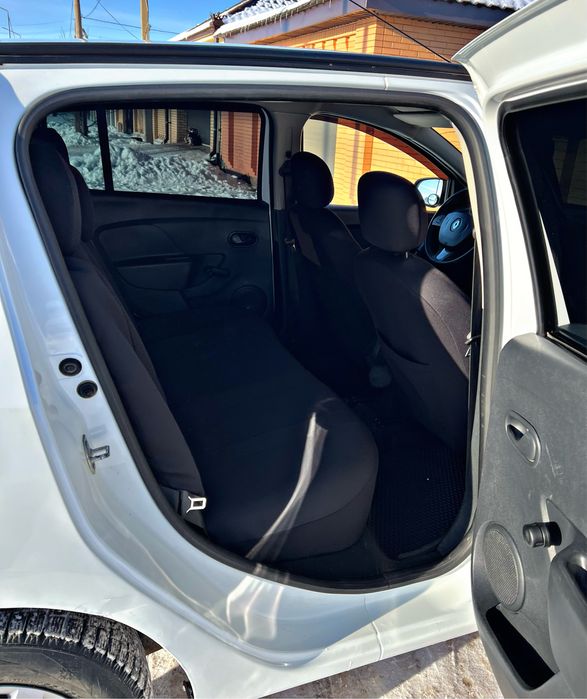 RENO SANDERO 2014/1.6л kz-учет