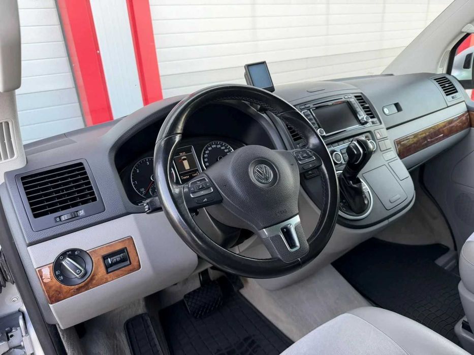 VW Multivan 2.0TDI