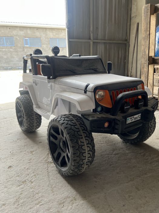 Ойыншық Машина сатылады!