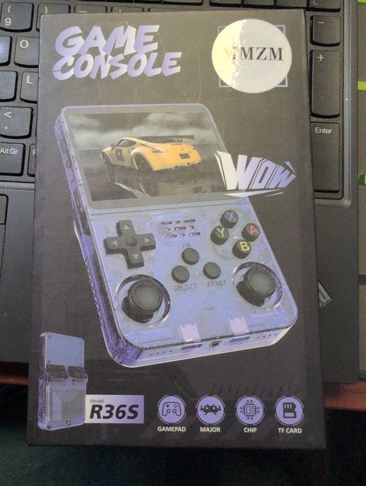 Consola R36s cu foarte multe jocuri retro
