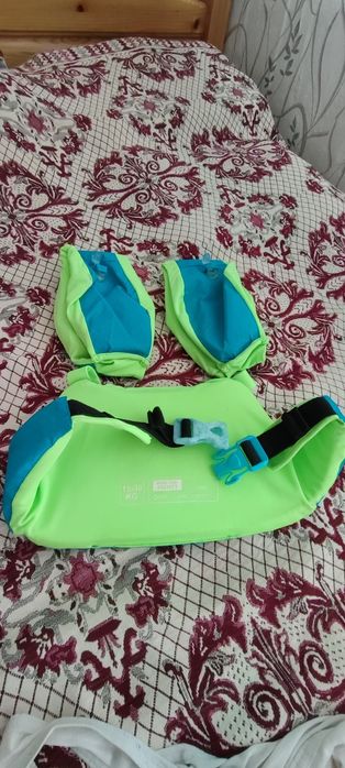 Колан и възглавки за плуване 15-30кг. Пояс